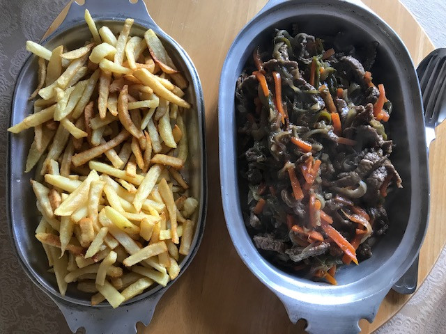 BEEF WITH VEGETABLES